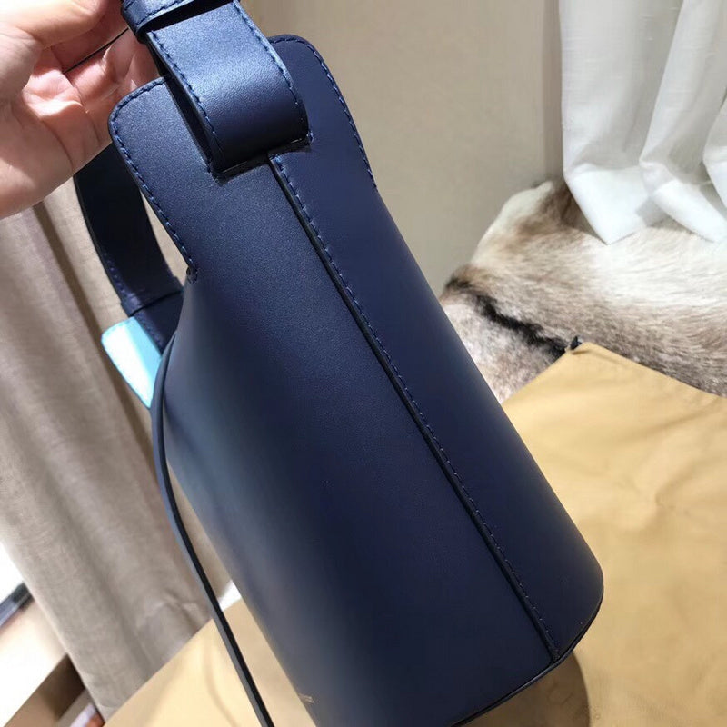 Burberry Bags - Bagsattire   583