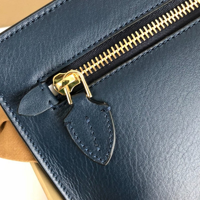 Burberry Bags - Bagsattire   422