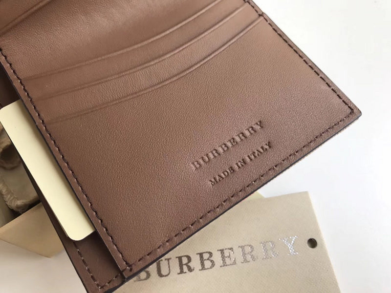 Burberry Bags - Bagsattire   549