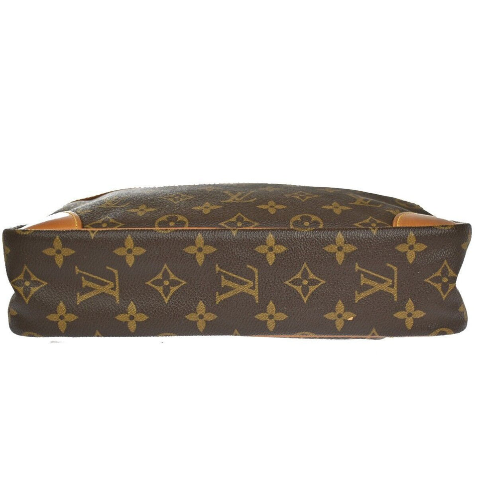 Louis Vuitton Compiegne 28  Canvas Clutch Bag