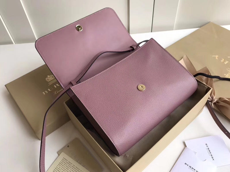 Burberry Bags - Bagsattire   499