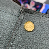 Louis Vuitton ON MY SIDE MM