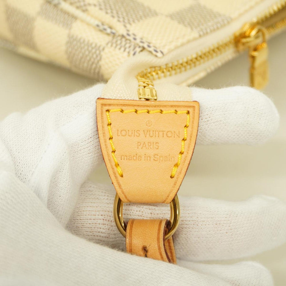 Louis Vuitton Pochette Accessoire  Canvas Clutch Bag
