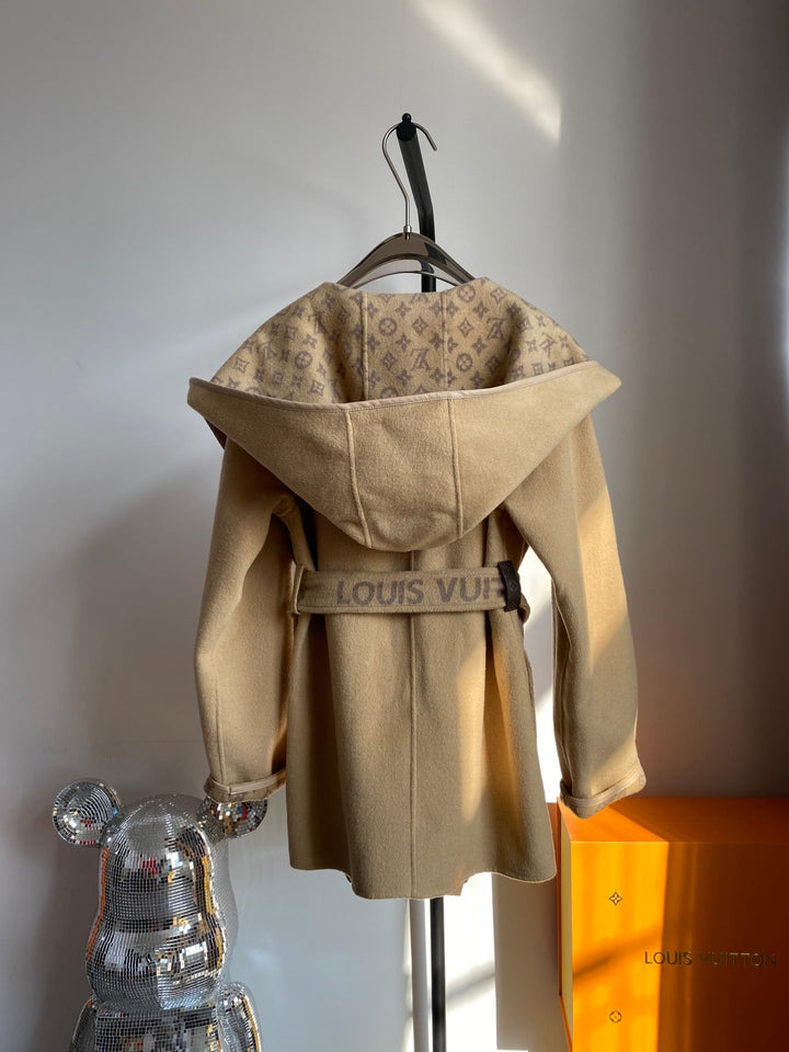 Luxury Louis Vuitton  Wrap Coat 022