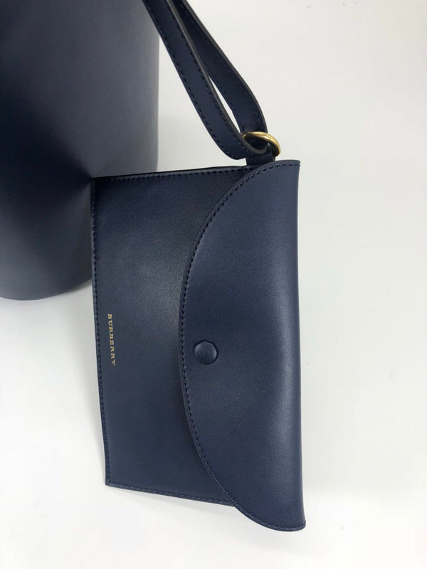 Burberry Bags - Bagsattire   327