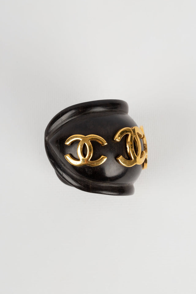 Bracelet en bois Chanel 1990s