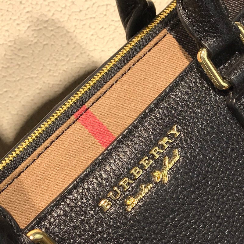 Burberry Bags - Bagsattire   351