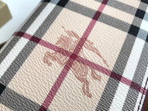 Burberry Bags - Bagsattire   383