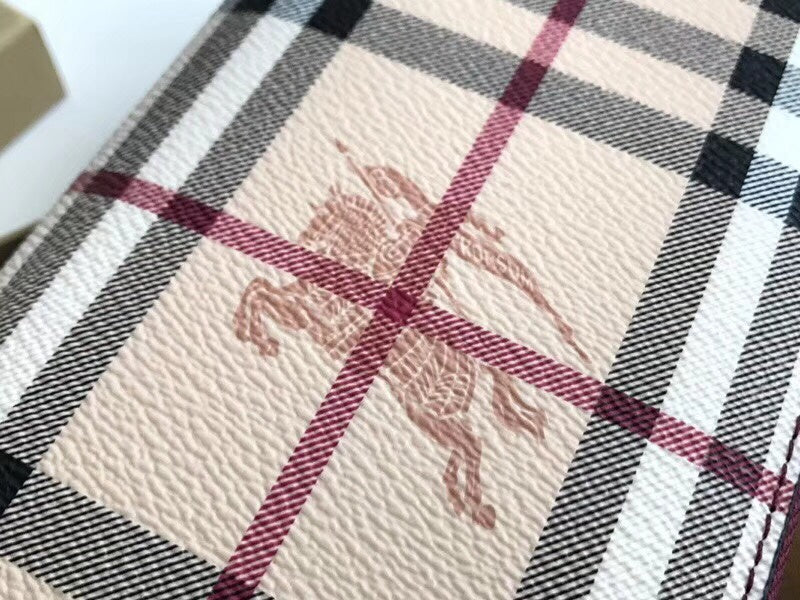 Burberry Bags - Bagsattire   383