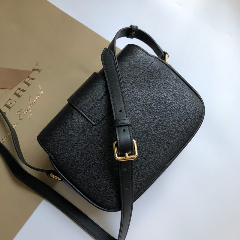 Burberry Bags - Bagsattire   490