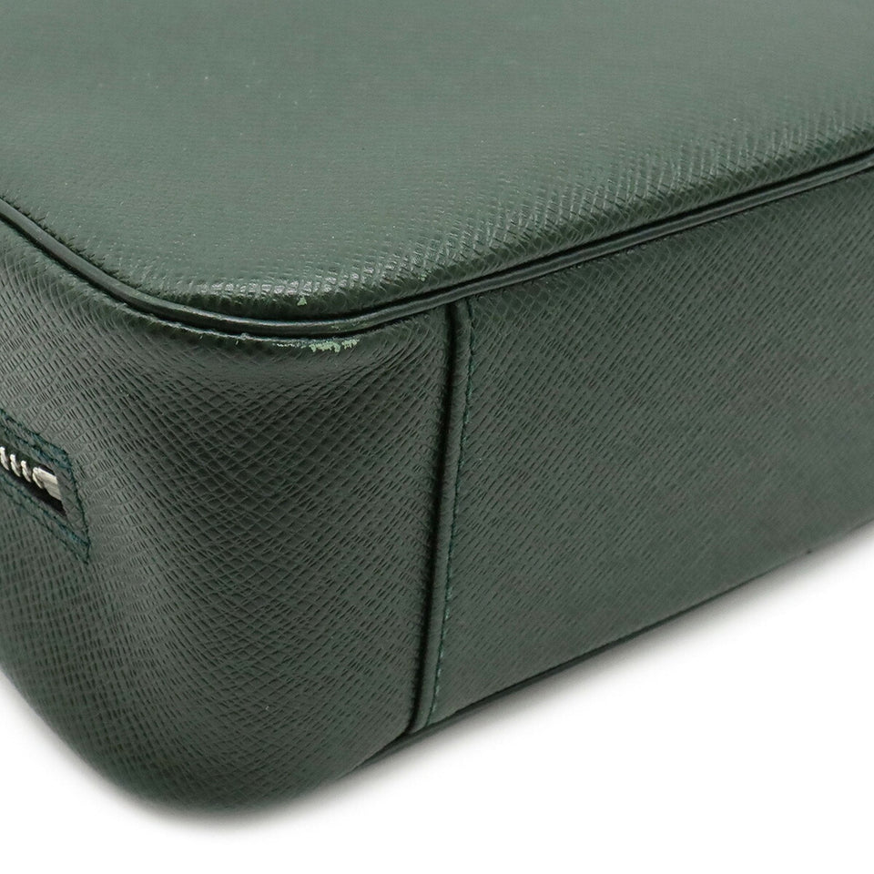 Louis Vuitton Trousse De Toilette  Leather Clutch Bag