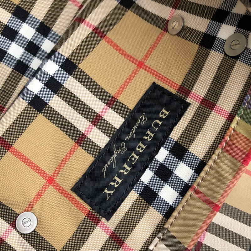 Burberry Bags - Bagsattire   288