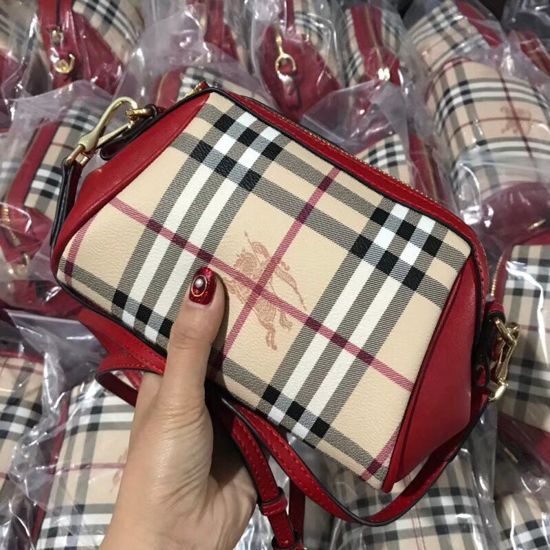 Burberry Bags - Bagsattire   336