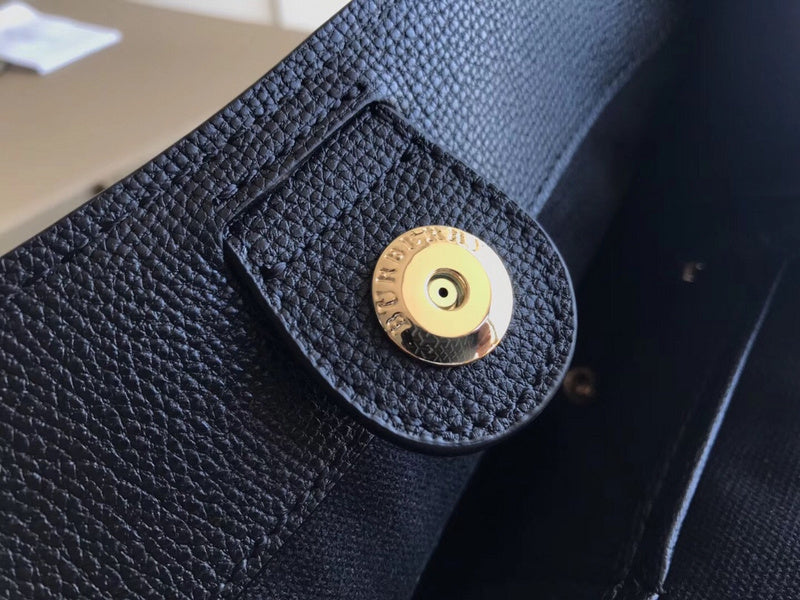 Burberry Bags - Bagsattire   504