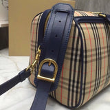 Burberry Bags - Bagsattire   697