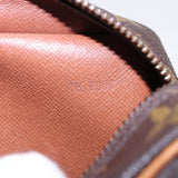 Louis Vuitton Compiegne 23 Clutch Bag