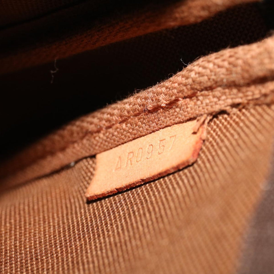 Louis Vuitton Pochette Accessoire  Canvas Clutch Bag
