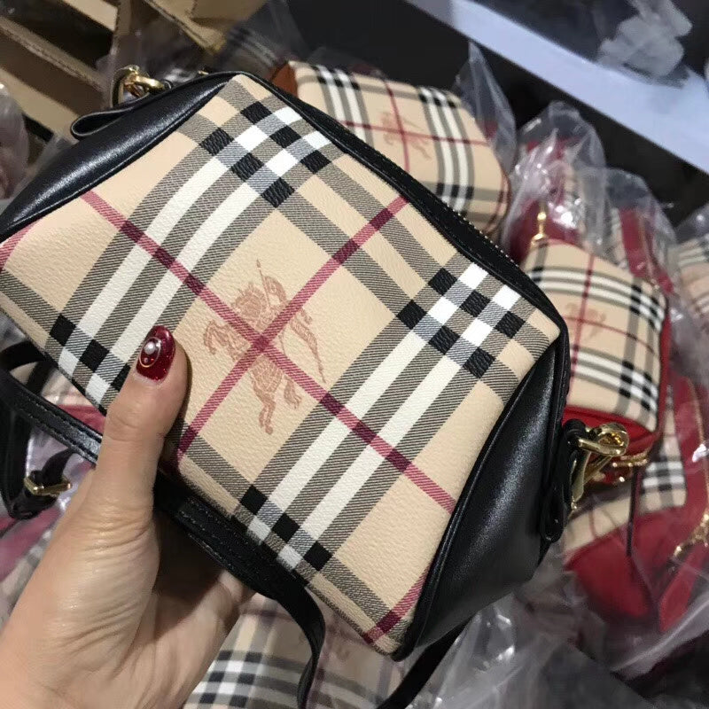 Burberry Bags - Bagsattire   333