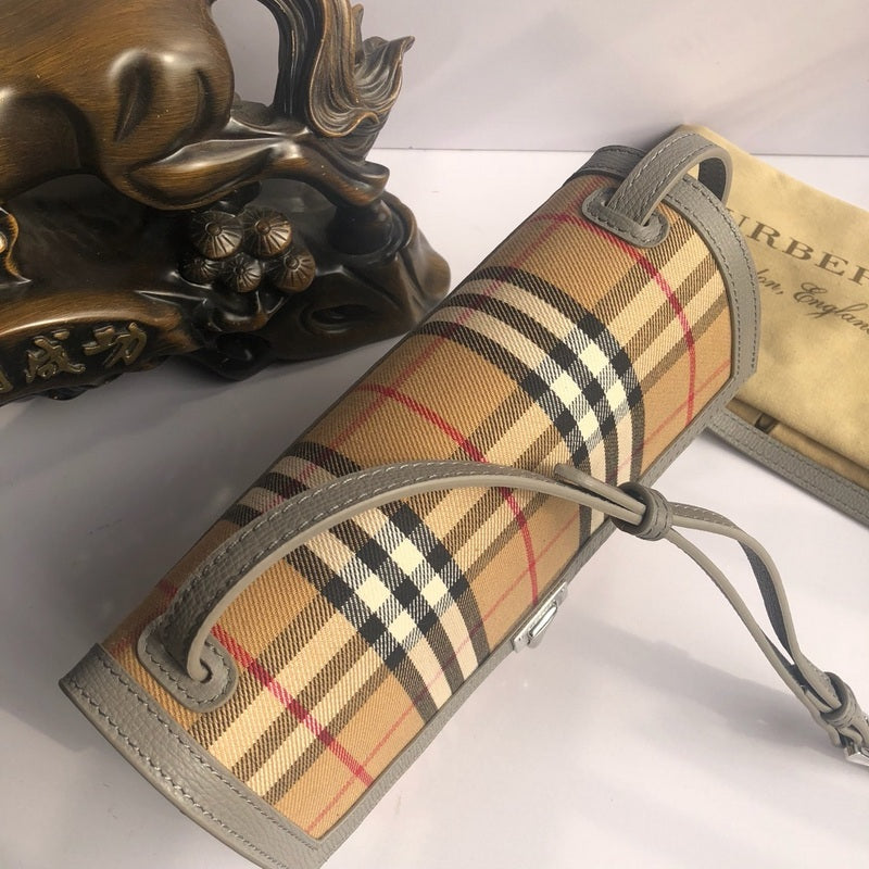 Burberry Bags - Bagsattire   671