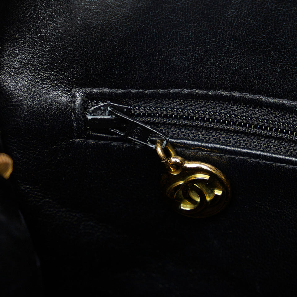 CHANEL CC Matelasse Tassel Camera Bag