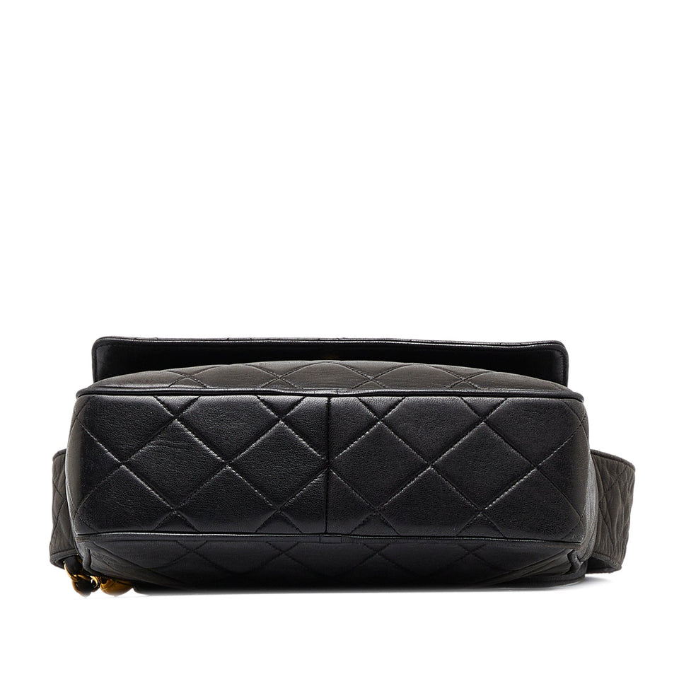 CHANEL CC Matelasse Tassel Camera Bag
