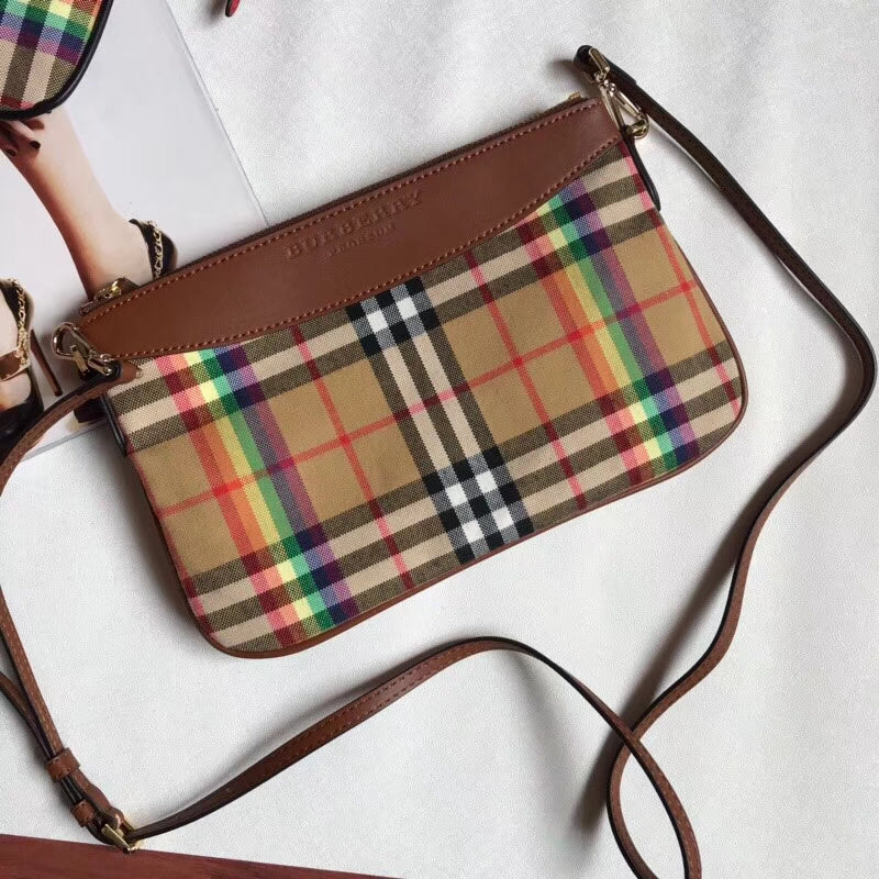 Burberry Bags - Bagsattire   335