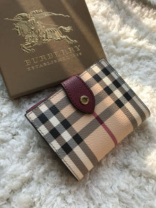 Burberry Bags - Bagsattire   555