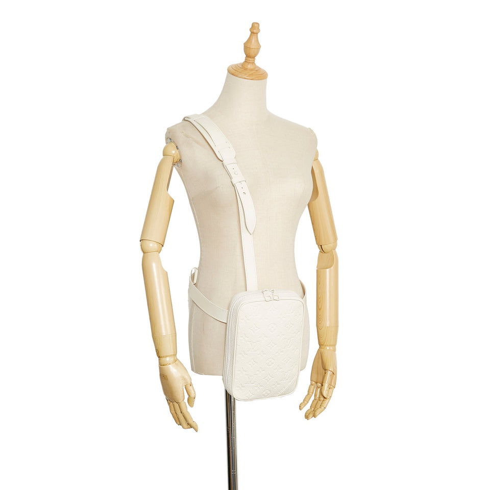 White Louis Vuitton Monogram Taurillon Utility Side