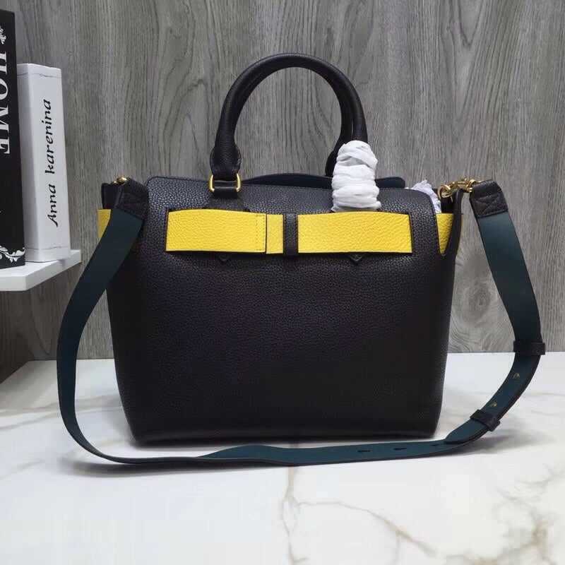 Burberry Bags - Bagsattire   451