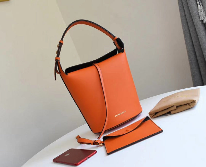 Burberry Bags - Bagsattire   330