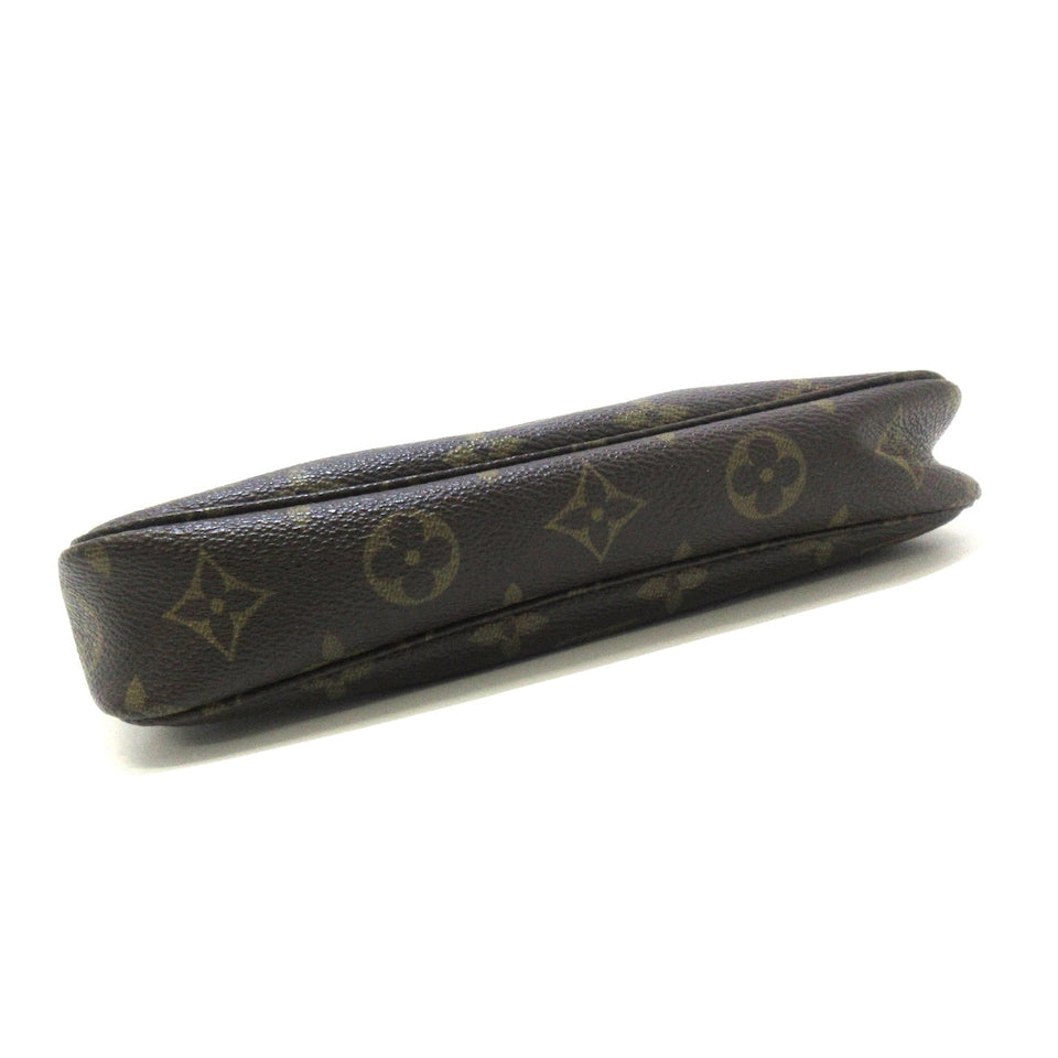 Louis Vuitton Pochette Accessoire  Canvas Clutch Bag