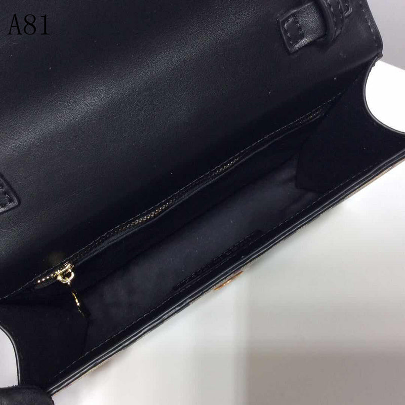 Burberry Bags - Bagsattire   127