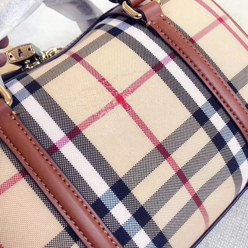Burberry Bags - Bagsattire   273