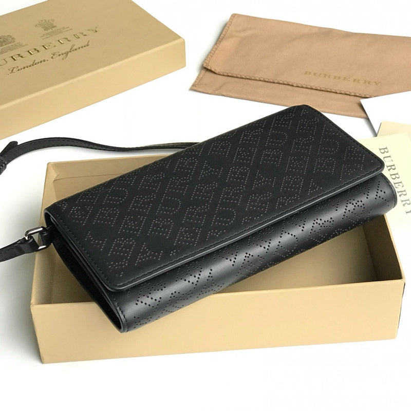 Burberry Bags - Bagsattire   660