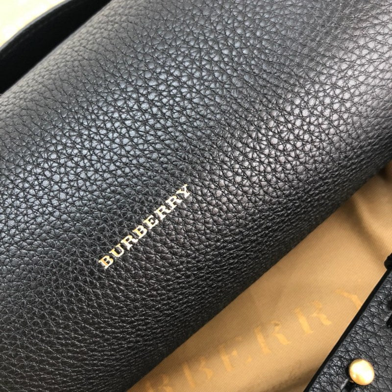 Burberry Bags - Bagsattire   449