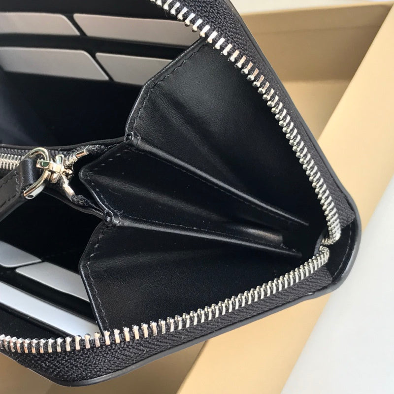 Burberry Bags - Bagsattire   638