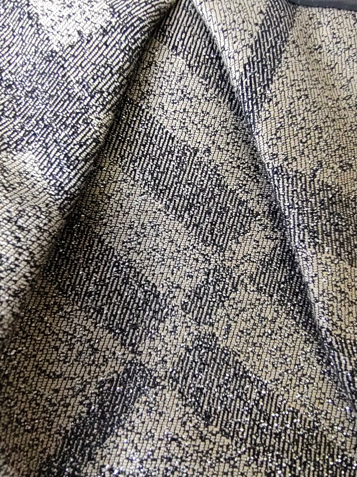 Handbag Luxury Designer By Burberry  Size: Small