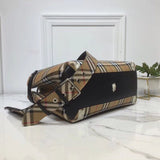 Burberry Bags - Bagsattire   687