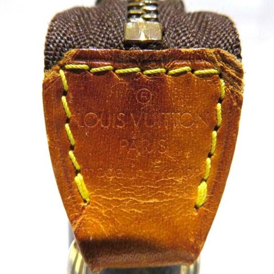 Louis Vuitton Pochette Accessoires  Canvas Clutch Bag