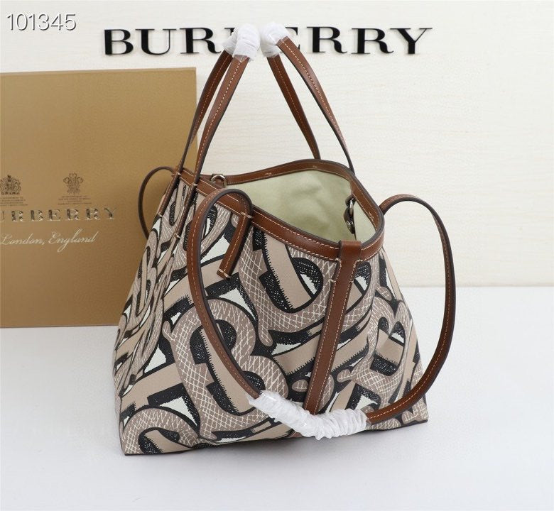 Burberry Bags - Bagsattire   182