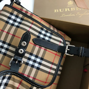 Burberry Bags - Bagsattire   447