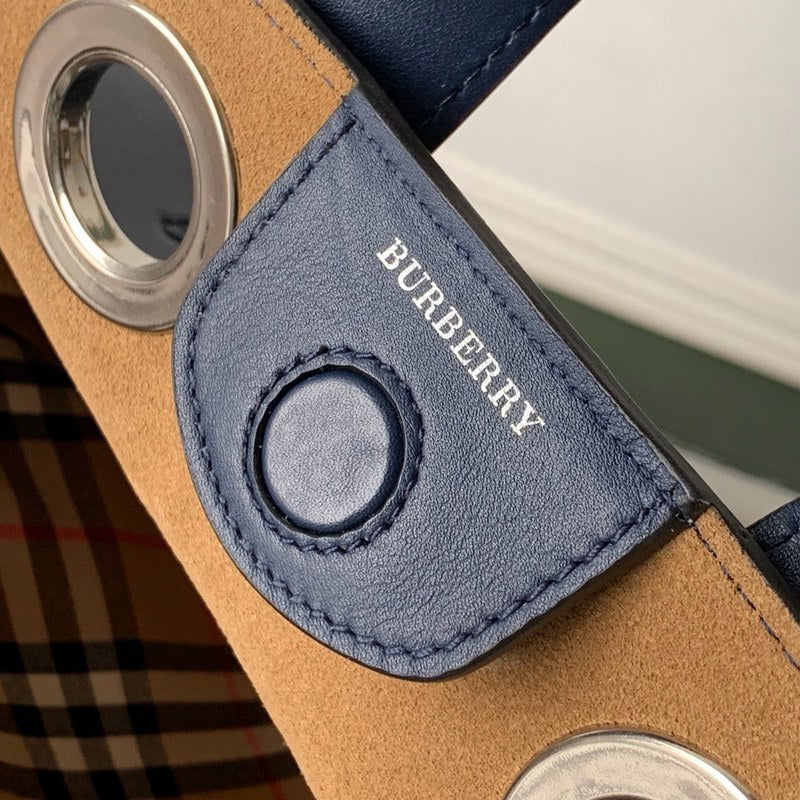 Burberry Bags - Bagsattire   695