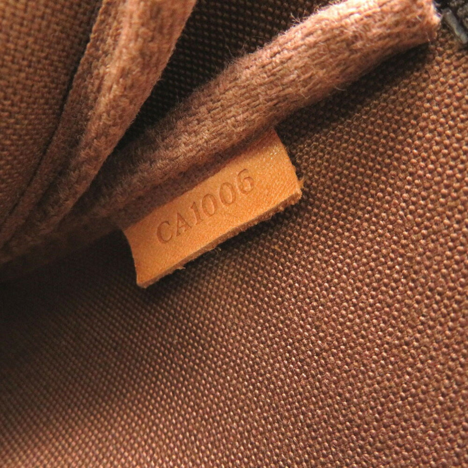 Louis Vuitton Pochette Accessoires  Canvas Clutch Bag