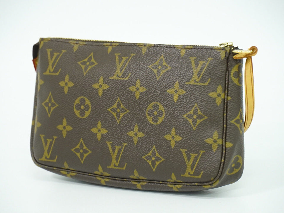 Louis Vuitton Pochette Accessoire  Canvas Clutch Bag