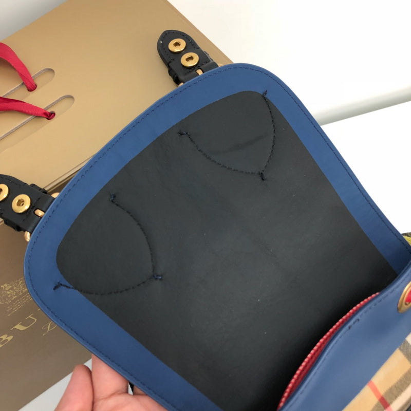 Burberry Bags - Bagsattire   605