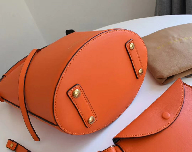 Burberry Bags - Bagsattire   330