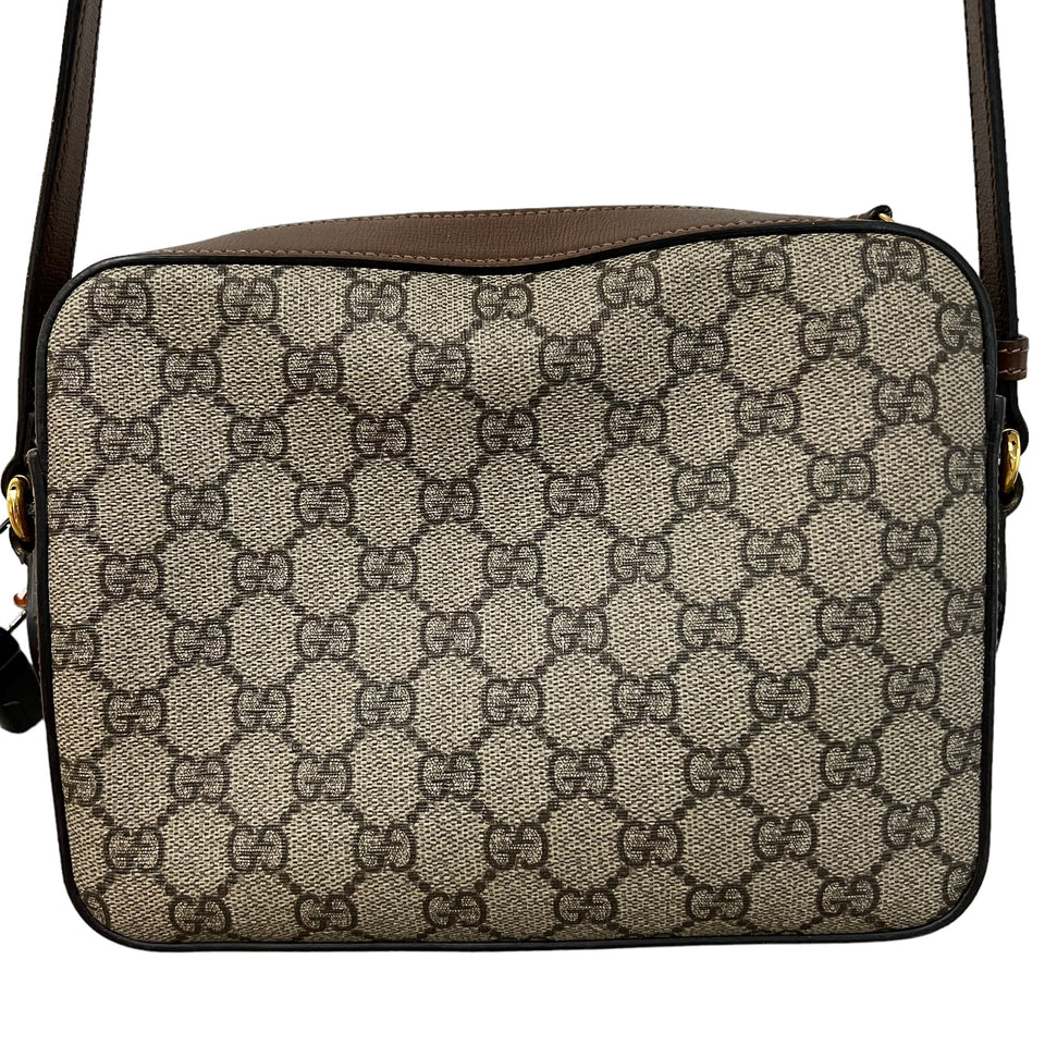 Crossbody Luxury Designer By Gucci  Size: Small