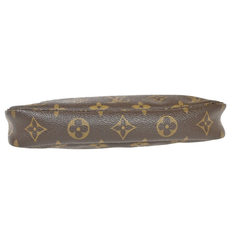 Louis Vuitton Pochette Accessoires  Canvas Clutch Bag