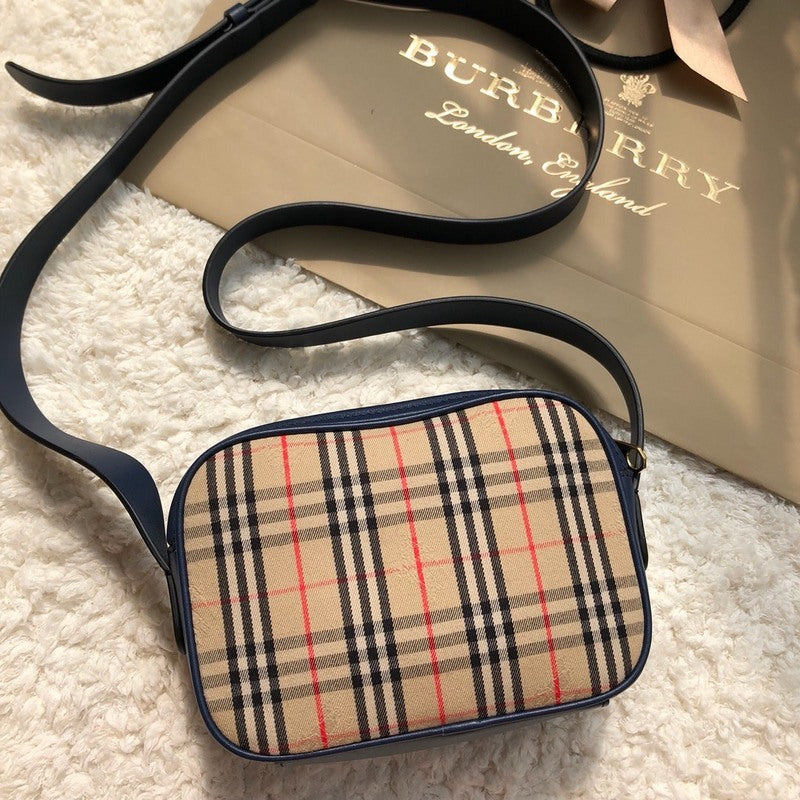 Burberry Bags - Bagsattire   587