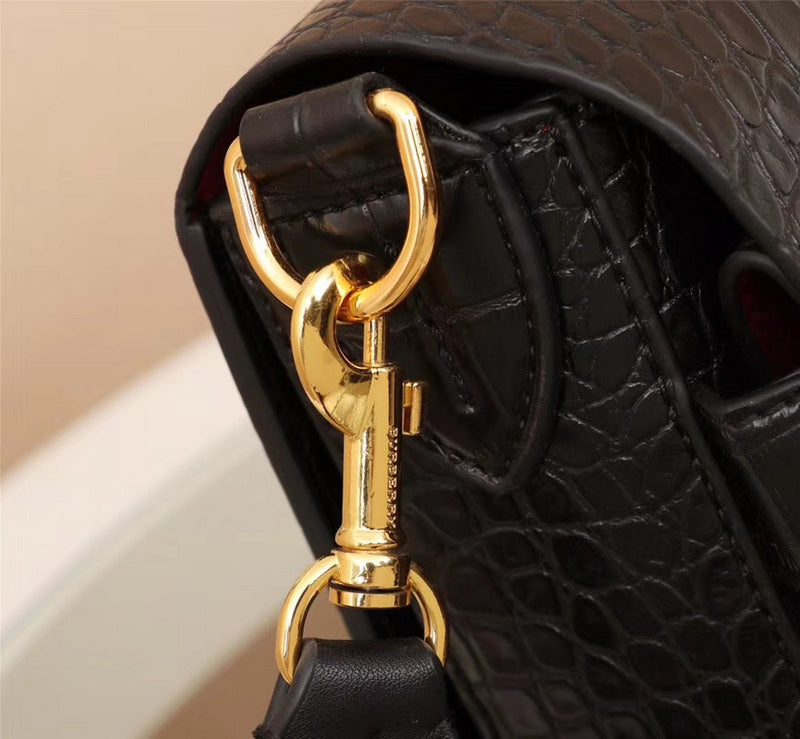 Burberry Bags - Bagsattire   316